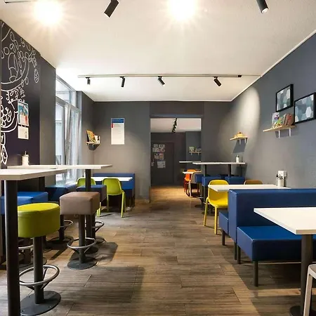 Hotel Ibis Budget Centre Gare Strasburgo
